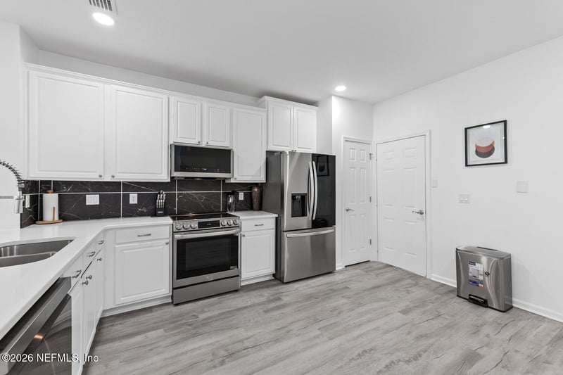 4220 Highwood Dr, Jacksonville, FL 32216