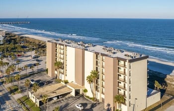 601 1st St #2C, Jacksonville Beach, FL 32250