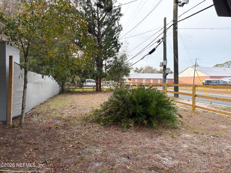 100 Husson Ave, Palatka, FL 32177