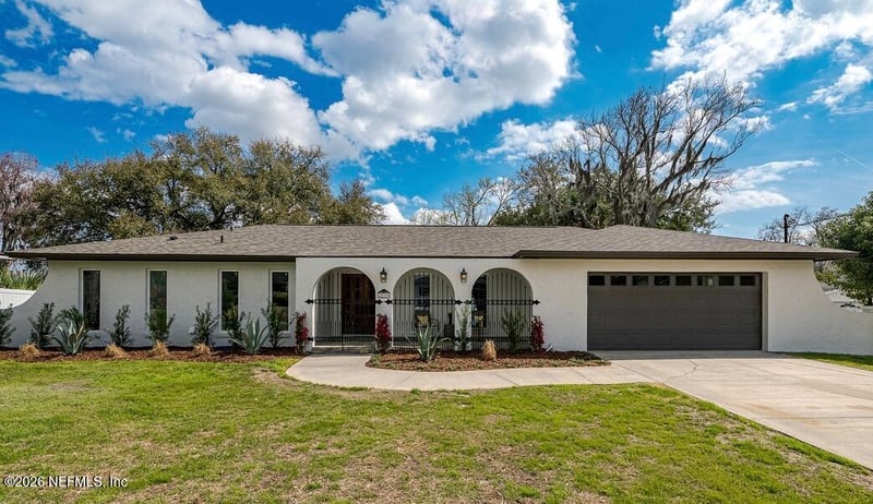 3779 Cedarcrest Dr, Jacksonville, FL 32210