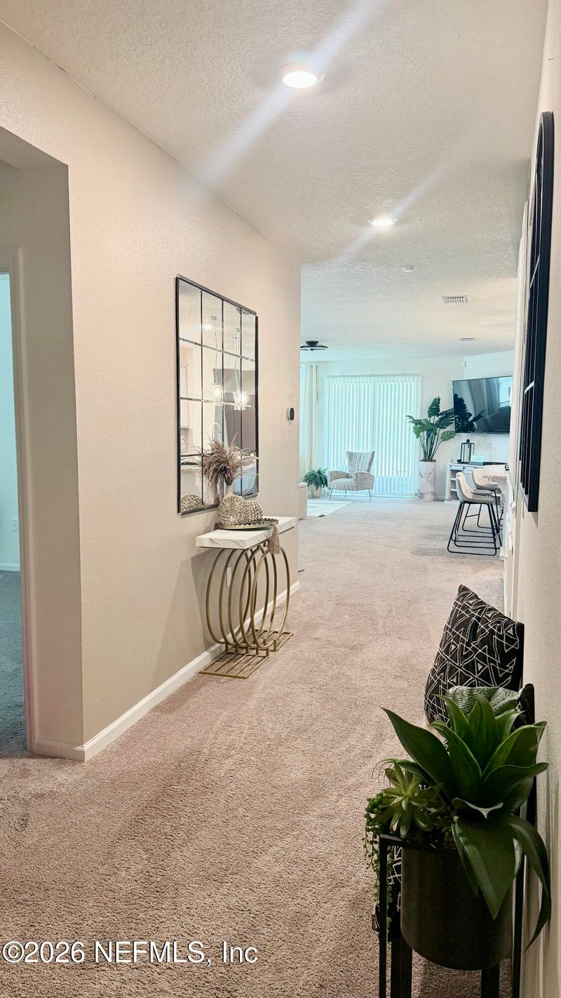 595 Wild Rose Ln, Jacksonville, FL 32218