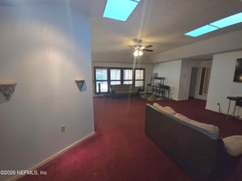 6030 Royal Cir, Jacksonville, FL 32277