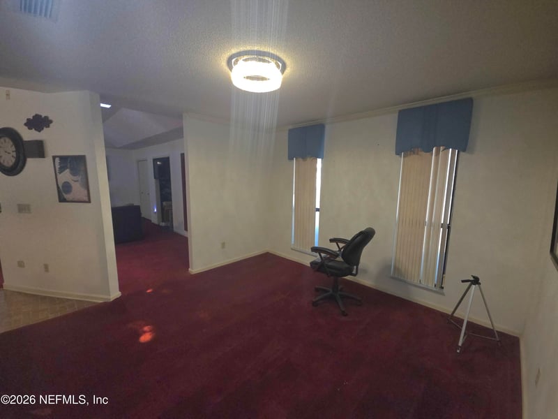 6030 Royal Cir, Jacksonville, FL 32277