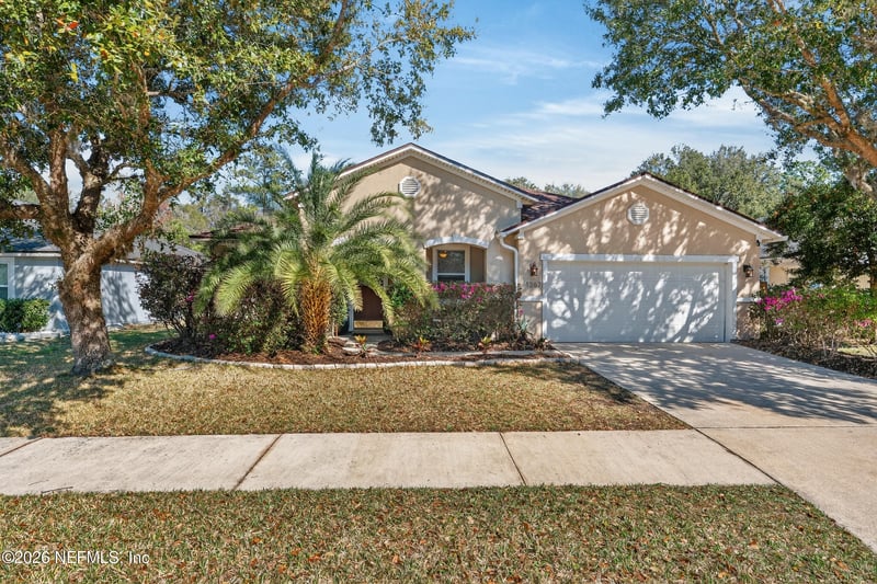 1267 Dunns Lake Dr, Jacksonville, FL 32218