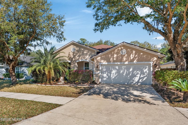 1267 Dunns Lake Dr, Jacksonville, FL 32218