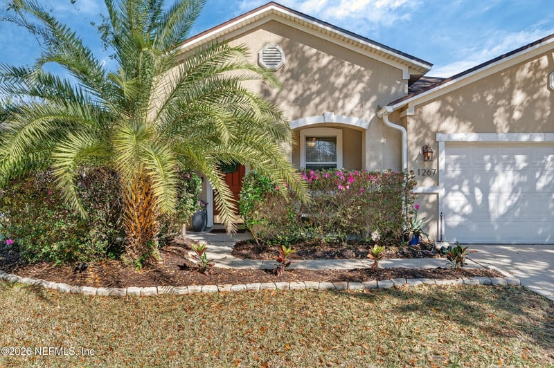 1267 Dunns Lake Dr, Jacksonville, FL 32218