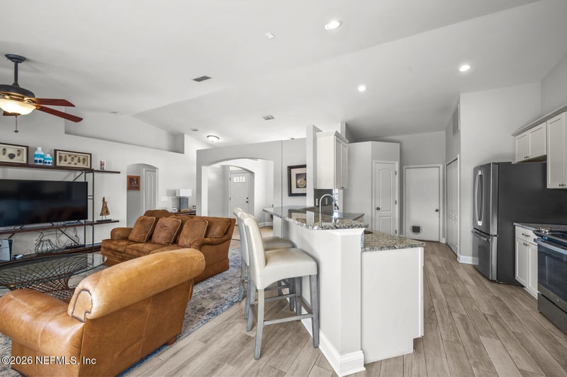 2385 Cool Springs Dr, Jacksonville, FL 32246