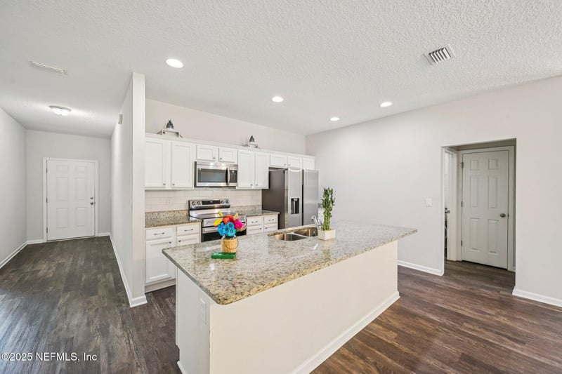 2400 Lundy Rd, Palatka, FL 32177