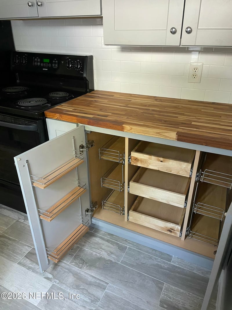 651 Anderson St, St Augustine, FL 32084