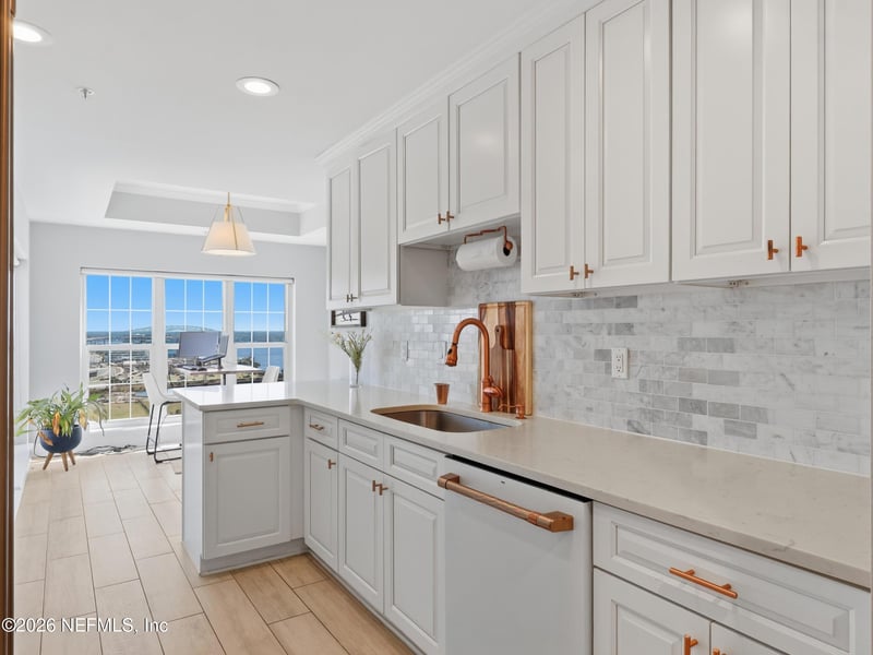 400 Bay St #1706, Jacksonville, FL 32202