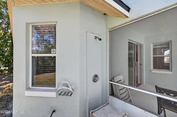 32 Walker Dr, Palm Coast, FL 32164