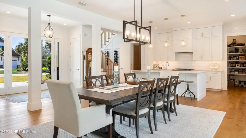 113 Mills Ln, Jacksonville Beach, FL 32250