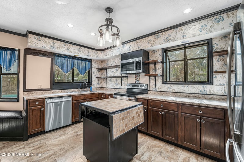 2823 Jewell Rd, Jacksonville, FL 32216