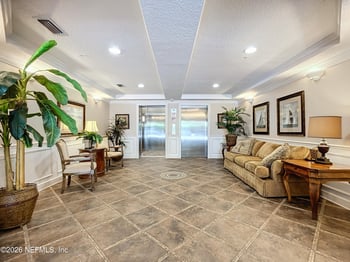 4480 Deerwood Lake Pw #621, Jacksonville, FL 32216