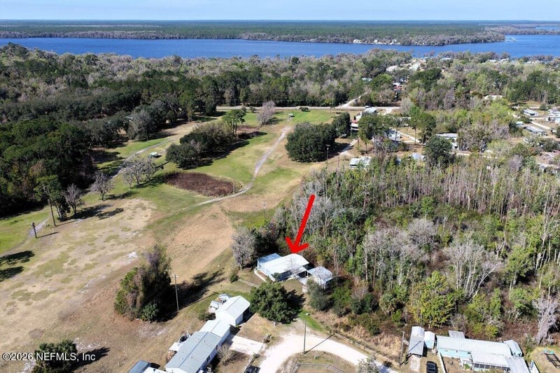 152 Alligator Cir, Crescent City, FL 32112