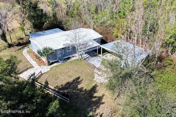 152 Alligator Cir, Crescent City, FL 32112