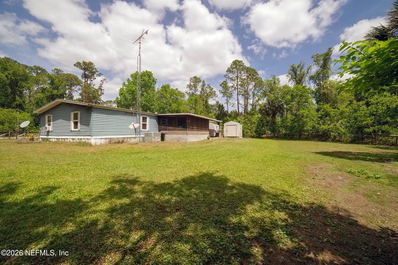 206 Dolphin Dr, Georgetown, FL 32139