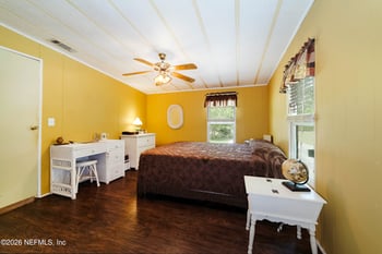 206 Dolphin Dr, Georgetown, FL 32139