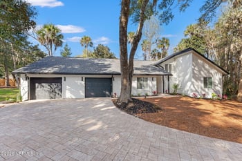 1918 Oak Cir, Atlantic Beach, FL 32233