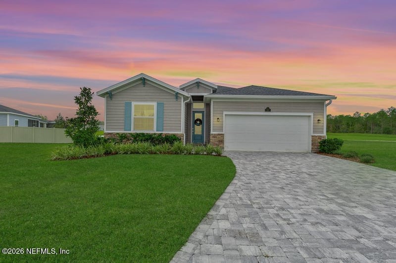 25 Quota Cir, St Johns, FL 32259