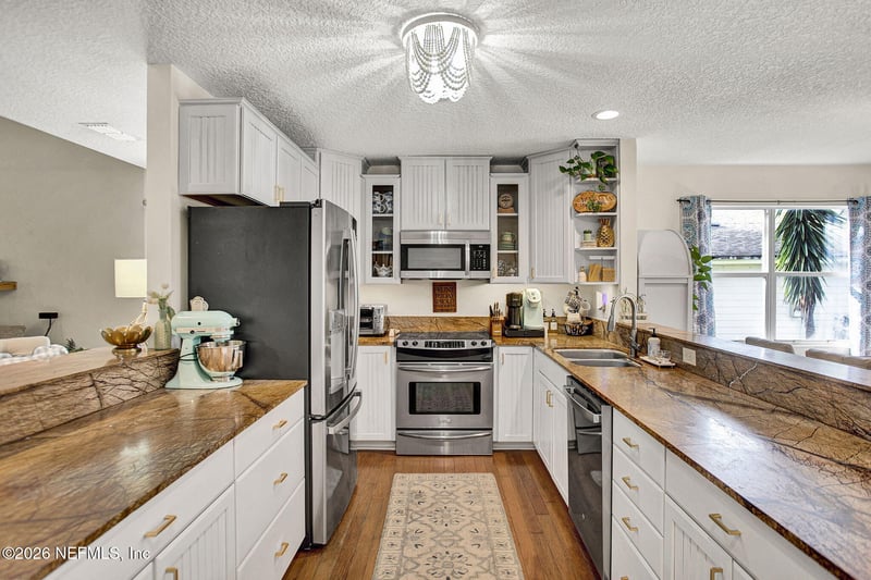 1091 13th St, Jacksonville Beach, FL 32250