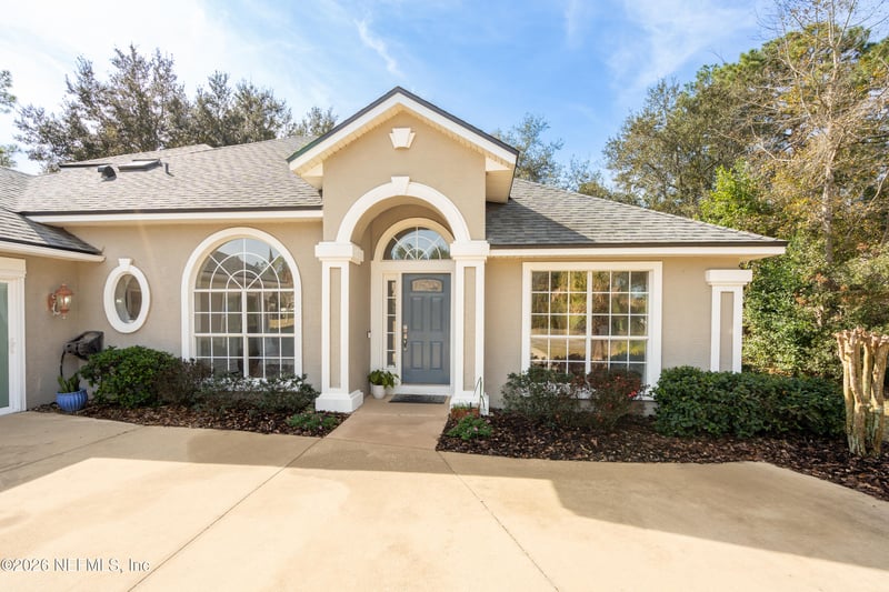 221 Cacique Dr, St Augustine, FL 32086