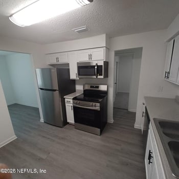 5979 Martin Luther King Dr, Jacksonville, FL 32219