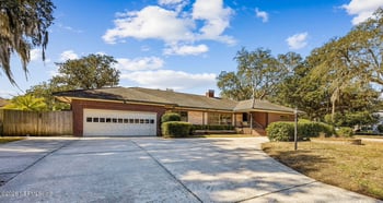 4768 Queen Ln, Jacksonville, FL 32210