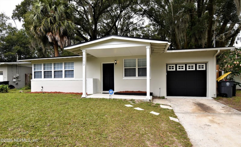 1869 Embassy Dr, Jacksonville, FL 32207