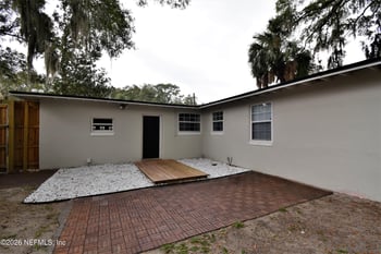 1869 Embassy Dr, Jacksonville, FL 32207