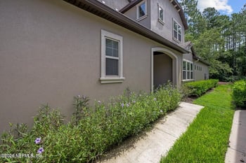 429 Wingstone Dr, Jacksonville, FL 32081