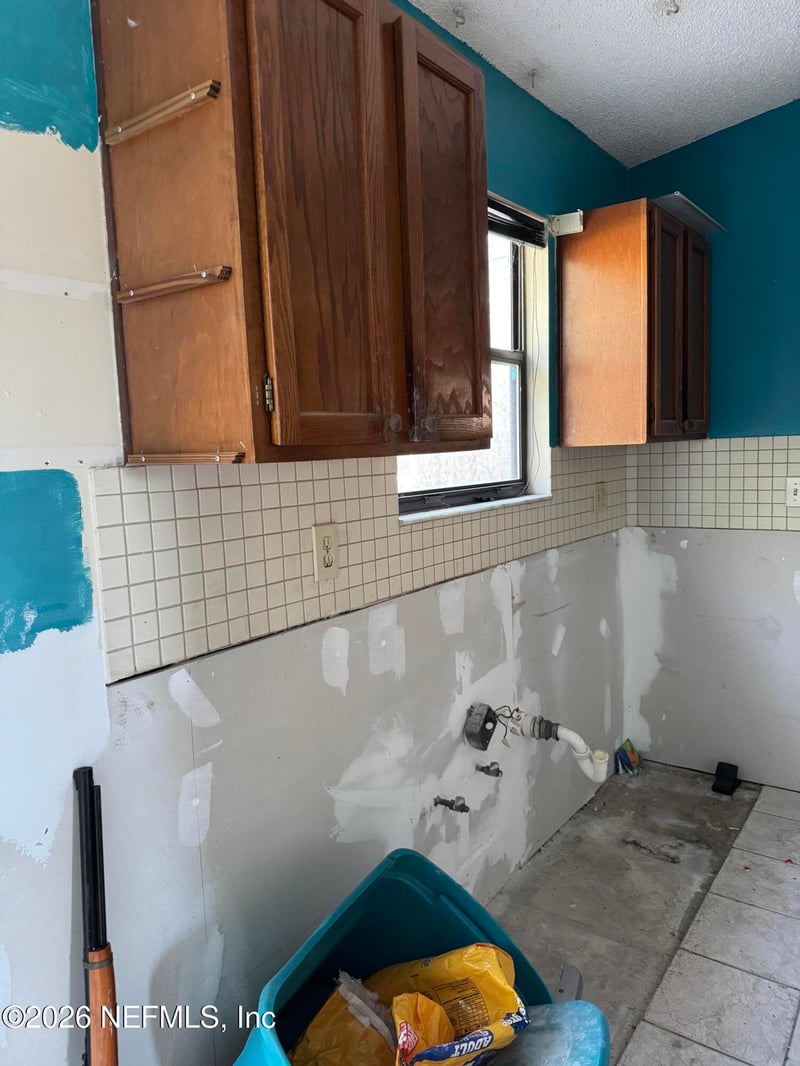 1807 Shannon Lake Dr, Middleburg, FL 32068