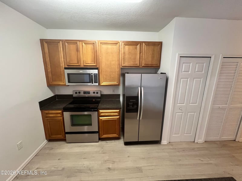 8226 Green Parrot Rd #105, Jacksonville, FL 32256