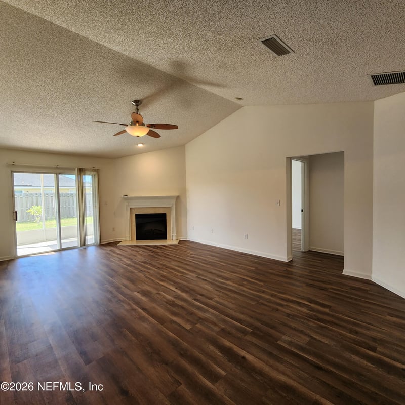 6552 Crimson Leaf Ln, Jacksonville, FL 32244