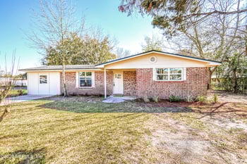 406 Barbara Cir, Macclenny, FL 32063