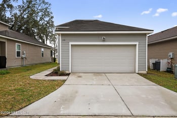 350 Vineyard Ln, Orange Park, FL 32073