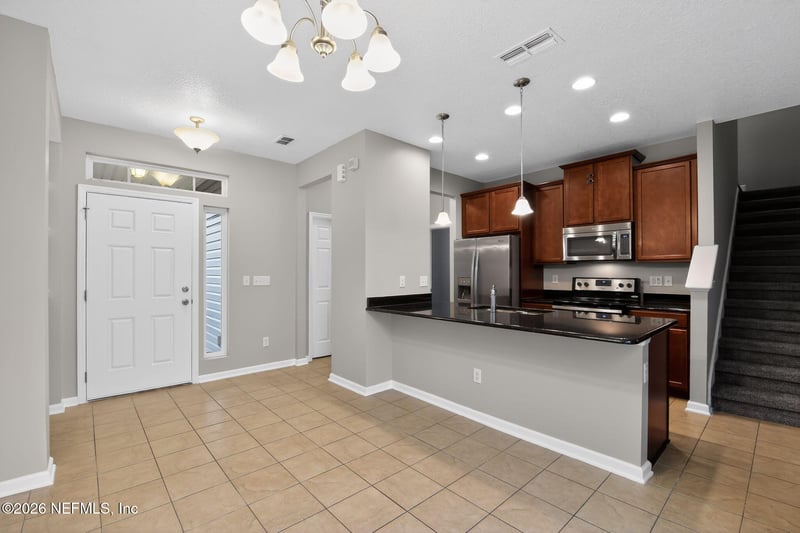 350 Vineyard Ln, Orange Park, FL 32073