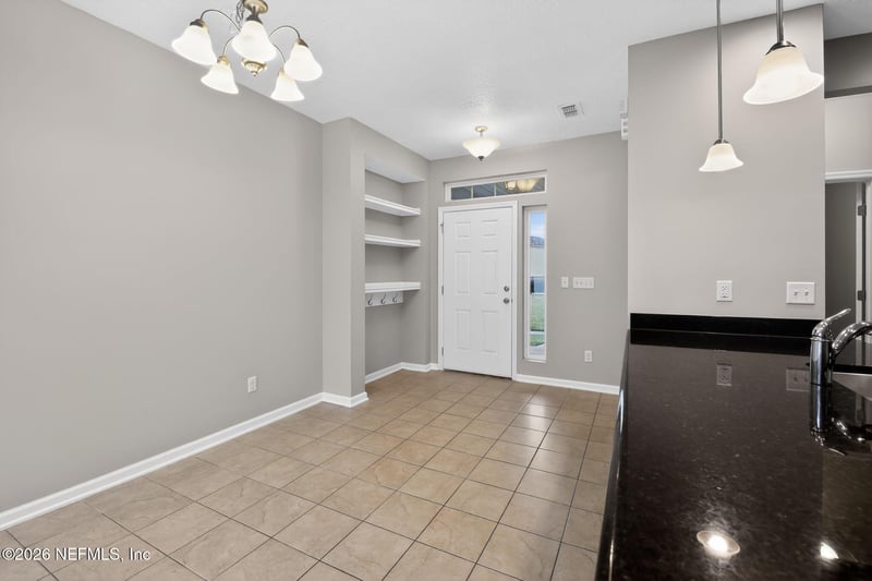 350 Vineyard Ln, Orange Park, FL 32073