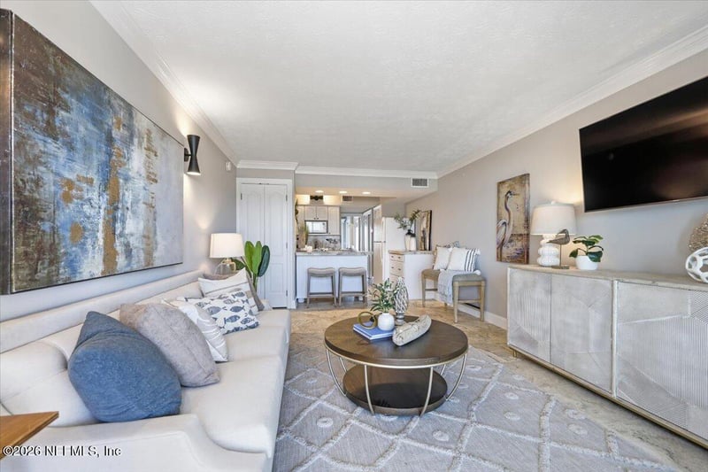 811 1st St #9, Jacksonville Beach, FL 32250