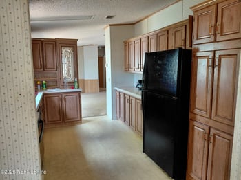 106 Breezewood Cir, San Mateo, FL 32187