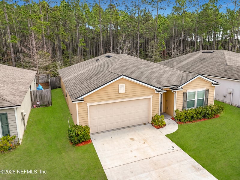 2047 April Oaks Dr, Jacksonville, FL 32221