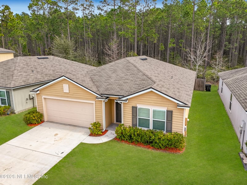 2047 April Oaks Dr, Jacksonville, FL 32221