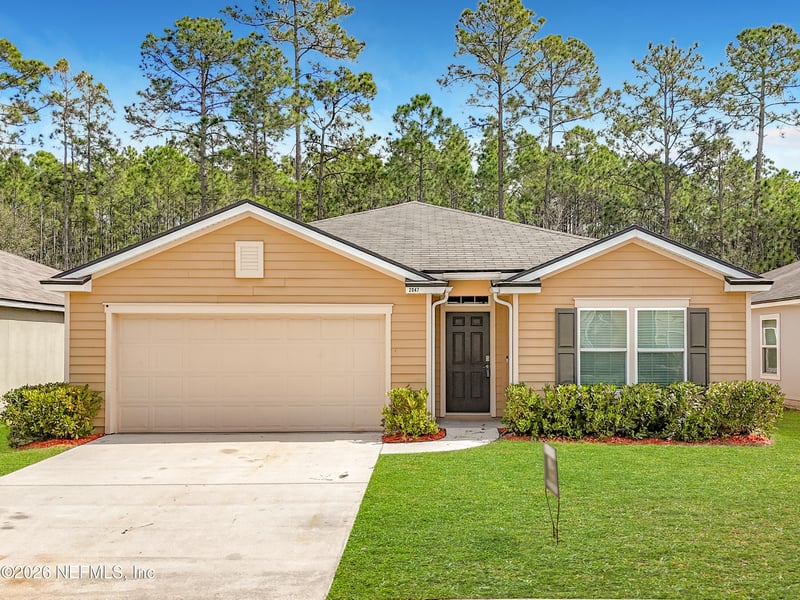 2047 April Oaks Dr, Jacksonville, FL 32221