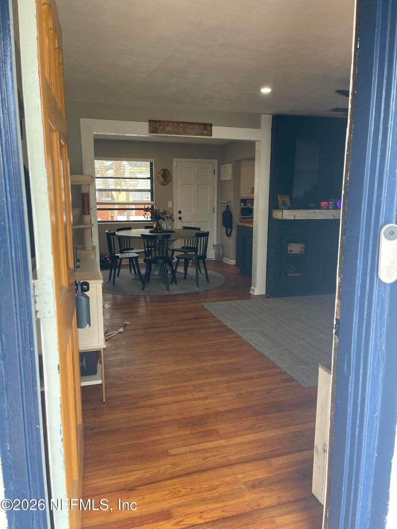 2112 Dean Rd, Jacksonville, FL 32216