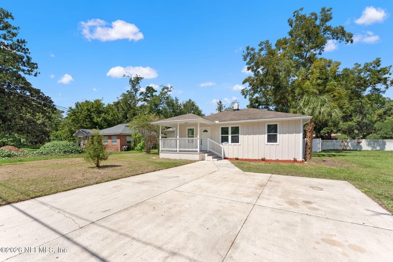 2655 Community Rd, Jacksonville, FL 32207