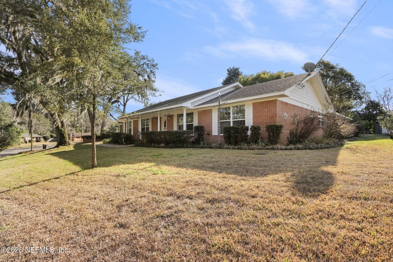 6906 Hanson Dr, Jacksonville, FL 32210