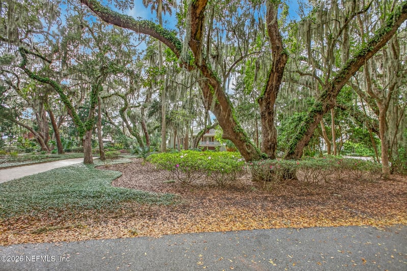 98 Sea Marsh Rd, Fernandina Beach, FL 32034