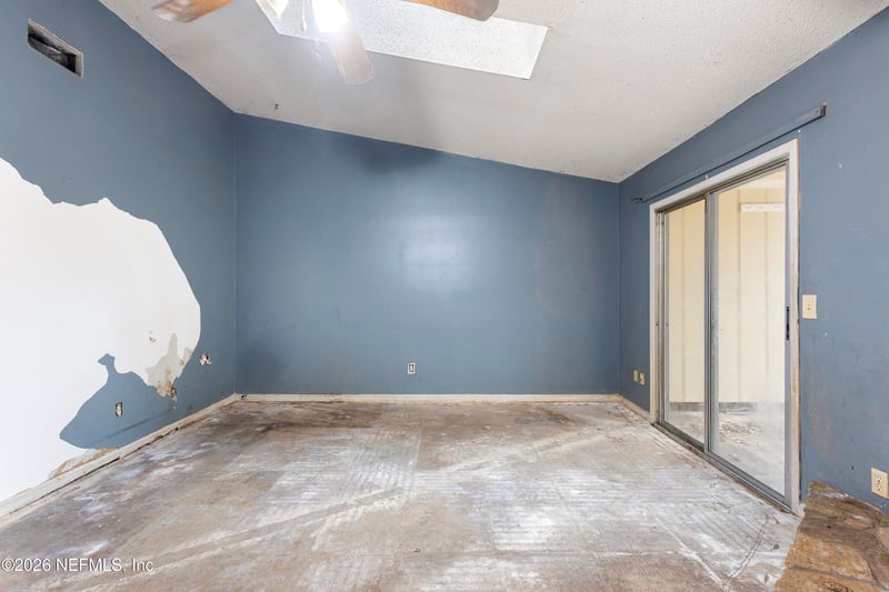 1067 Willow Cove Ct, Jacksonville, FL 32233