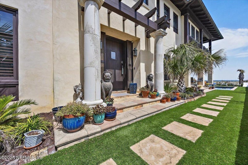 1515 Beach Ave, Atlantic Beach, FL 32233