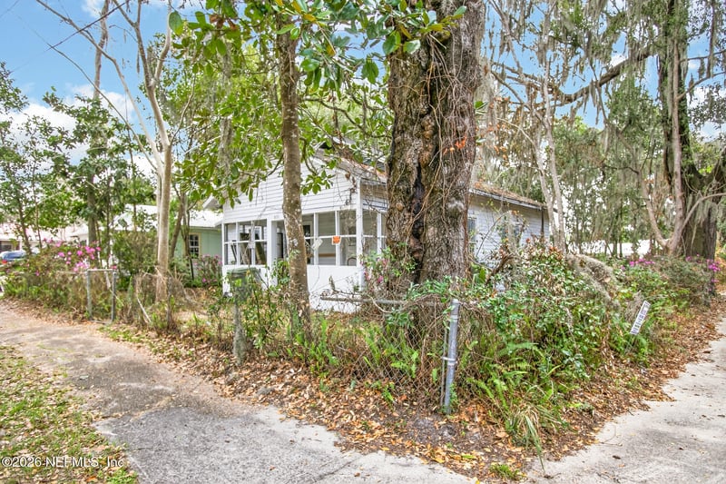 2121 Oak St, Palatka, FL 32177